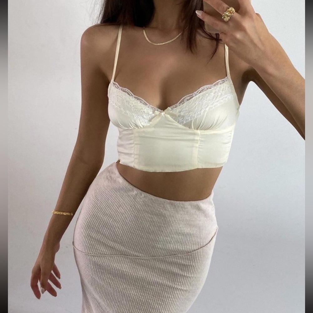 Princesspolly Old School Love Crop top Yellow